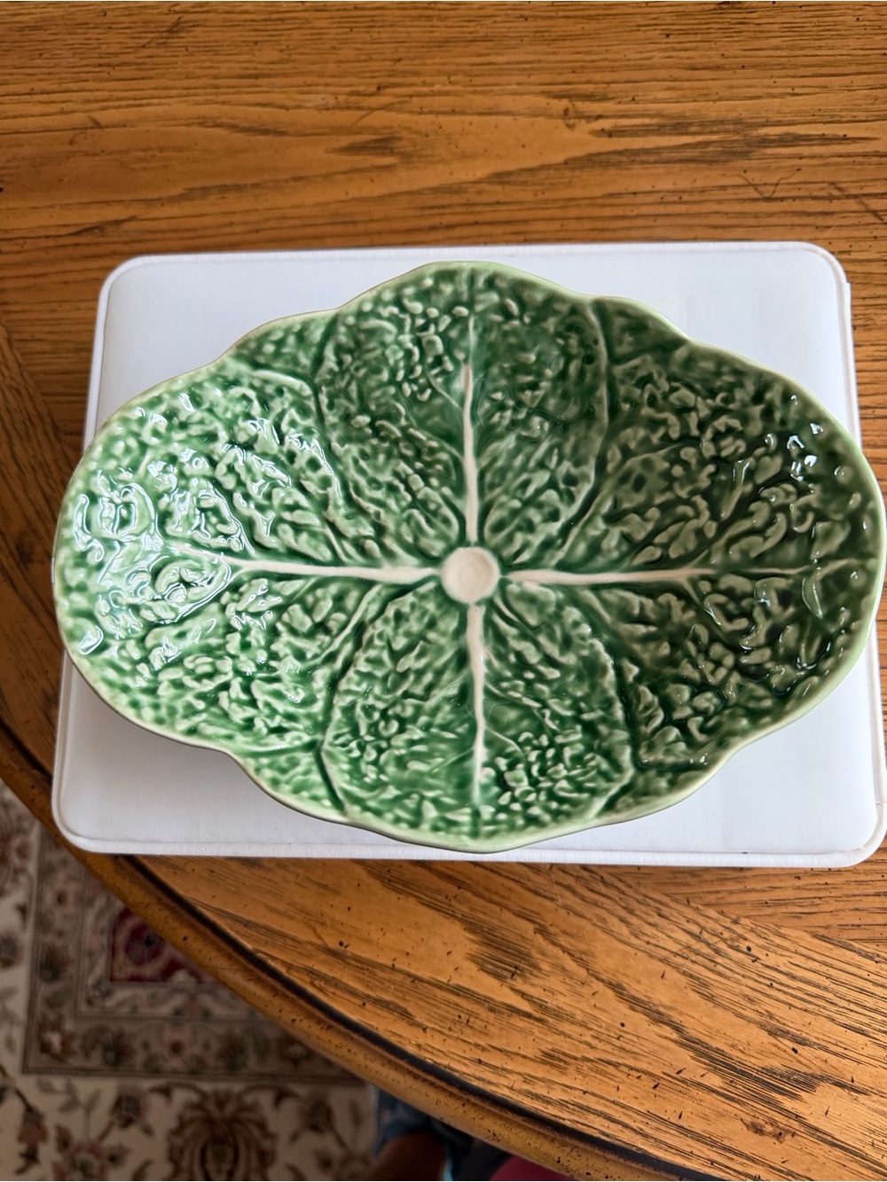 BordalloPinheiroCabbgeLeafOvalServingbowlPortugalLeadCadmiumFreeMicrowaveDishwas